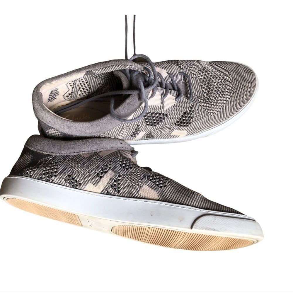 Clarks grey and wh  sneakers mesh  9s